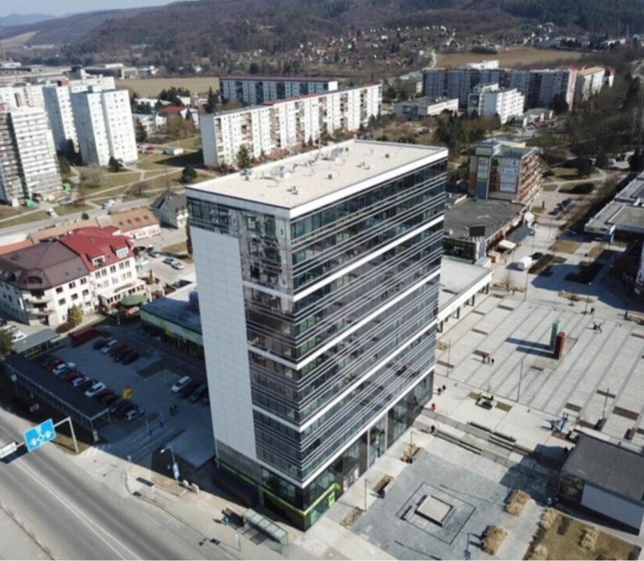 Apartman Dantia - Dubnica Nad Vahom, Priamo V Centre Apartment Bagian luar foto